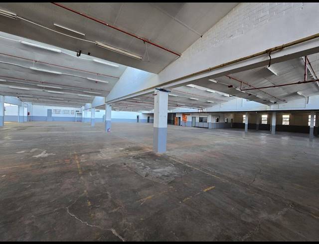 3,762M² WAREHOUSE TO LET IN BENROSE
